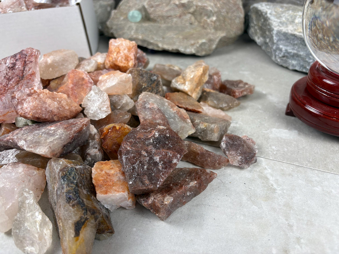 African Raw Hematoid Fire Quartz Fossil Wood Chunk Natural Crystal Worry Stone Decor Anxiety Pocket Craft Hobby Jewelry Gift Crafting