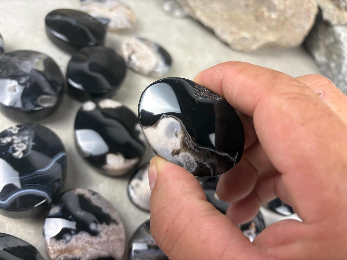 Black Flower Agate Palm Stone: Anxiety Relief Meditation Gift Home Decor Worry Pocket Stress Anxiety Meditation Worry Anxiety Distraction