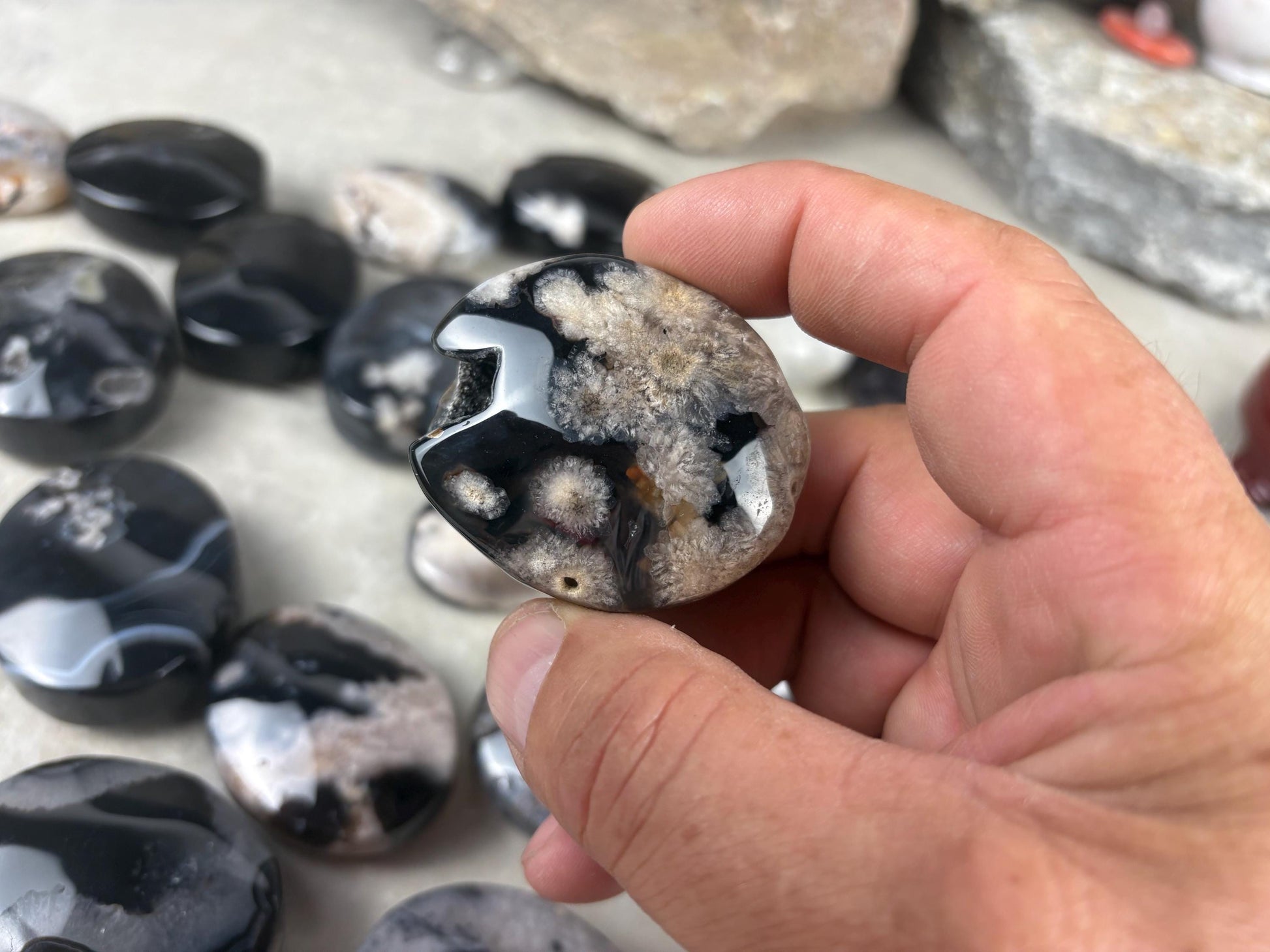 Black Flower Agate Palm Stone: Anxiety Relief Meditation Gift Home Decor Worry Pocket Stress Anxiety Meditation Worry Anxiety Distraction