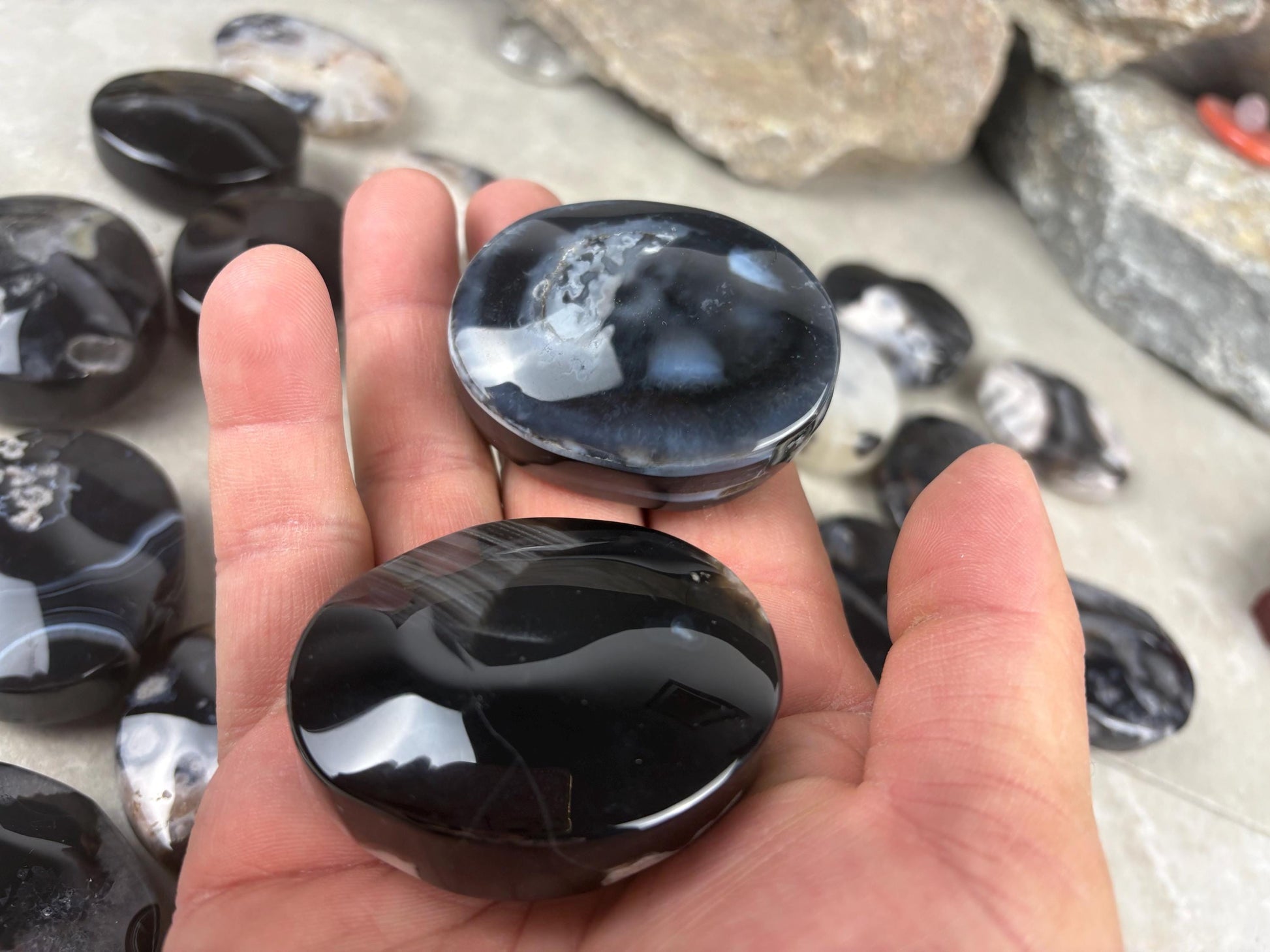Black Flower Agate Palm Stone: Anxiety Relief Meditation Gift Home Decor Worry Pocket Stress Anxiety Meditation Worry Anxiety Distraction