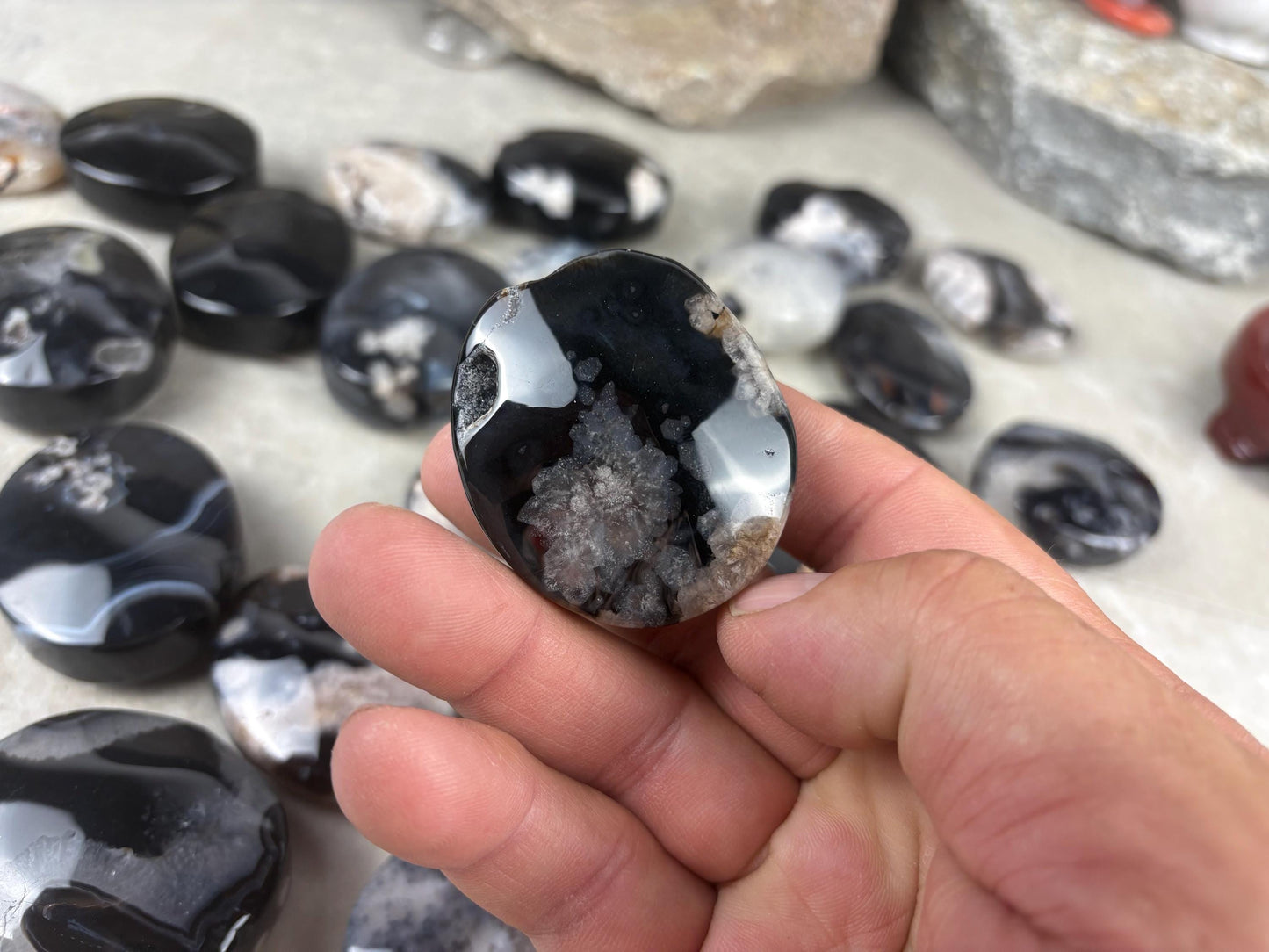 Black Flower Agate Palm Stone: Anxiety Relief Meditation Gift Home Decor Worry Pocket Stress Anxiety Meditation Worry Anxiety Distraction