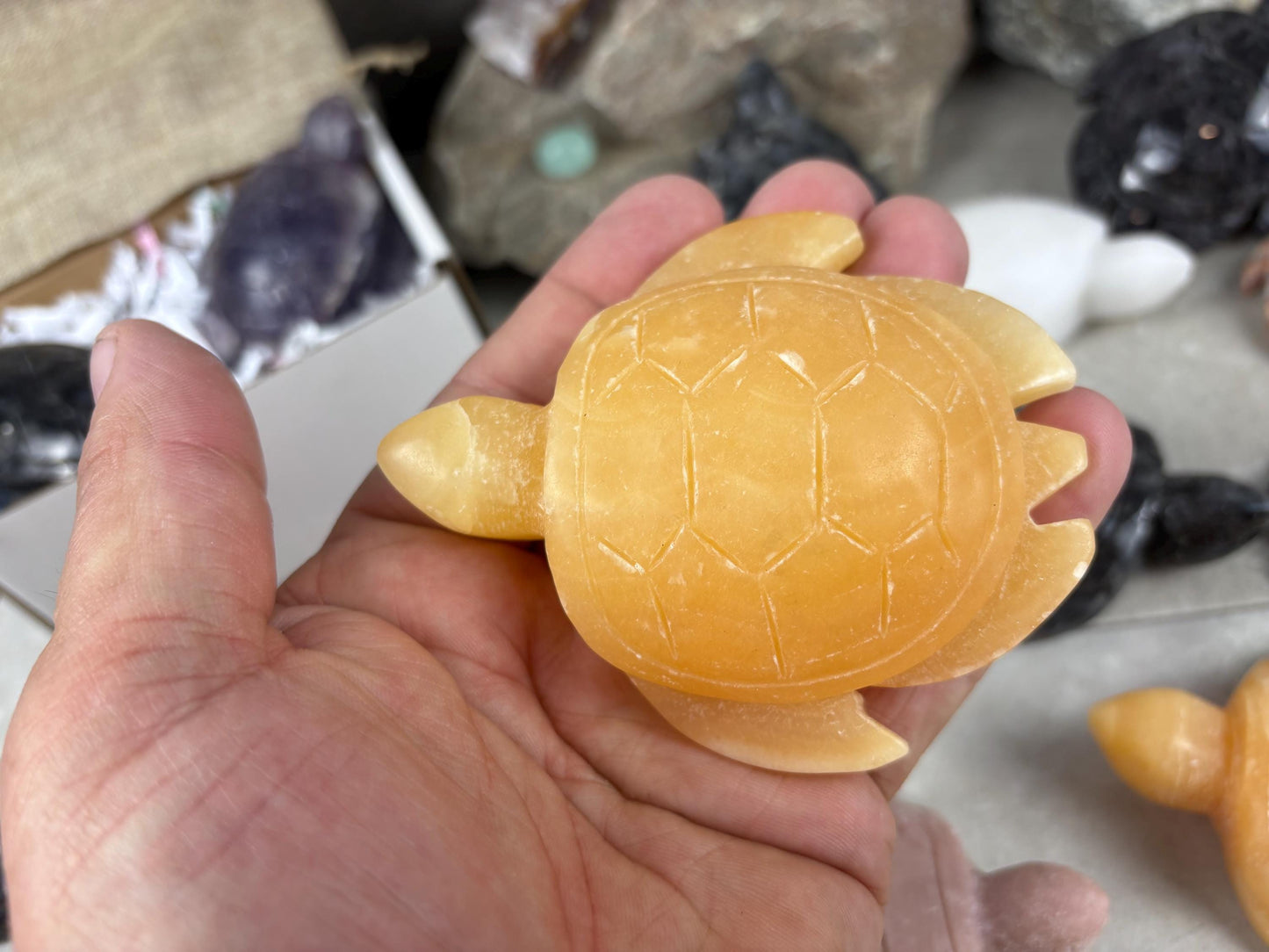 Peruvian Crystal Sea Turtle Carving: Polished Gemstone Feng Shui Decor