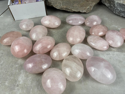 Small Batch Odisha India Rose Quartz Palm Stones Polished Natural Crystal Polished Worry Home Decor Anxiety Pocket Distraction Birthday Gift