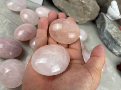 Small Batch Odisha India Rose Quartz Palm Stones Polished Natural Crystal Polished Worry Home Decor Anxiety Pocket Distraction Birthday Gift