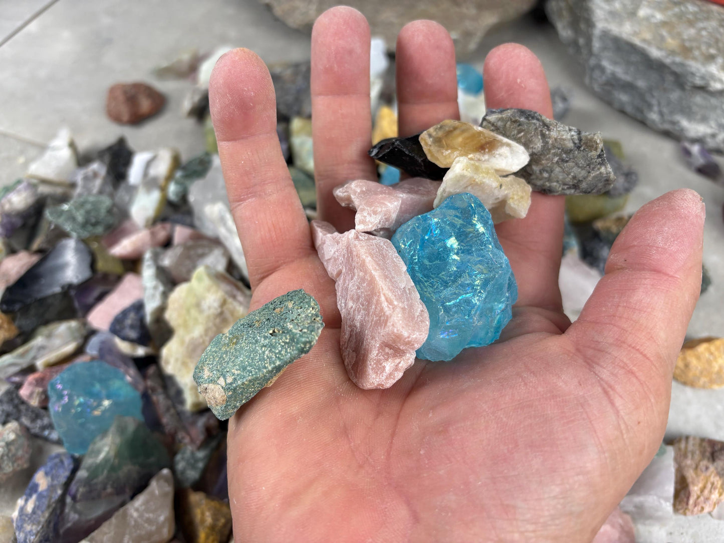 Raw Crystal Confetti Glass Arts and Crafts Home Decor Gift Birthday Stone Worry Meditation Christmas Quartz Kunzite Jade Zoisite Calcite