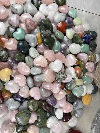 Assorted Heart Talisman Carved Polished Crystal Worry Pocket Personal Protection Stress Anxiety Palm Stone Home Decor Gift BirthdayChristmas