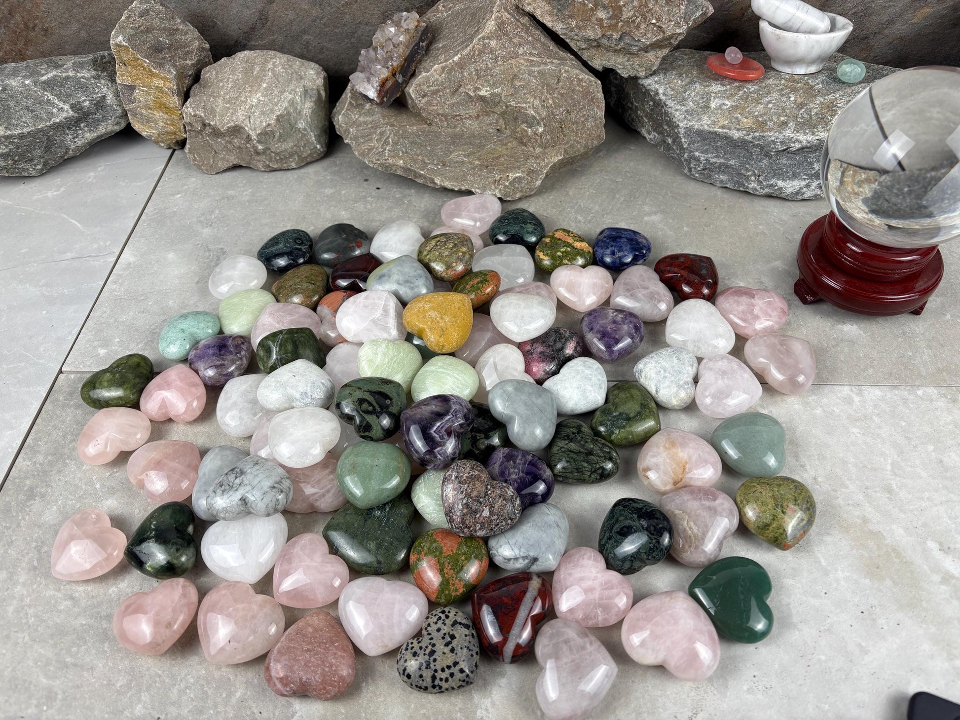 Assorted Heart Talisman Carved Polished Crystal Worry Pocket Personal Protection Stress Anxiety Palm Stone Home Decor Gift BirthdayChristmas