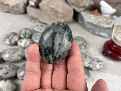 Green Tourmaline Palm Stone Natural Crystal Polished Worry Stone Home Decor Anxiety Pocket Distraction Meditation Gift Birthday Christmas