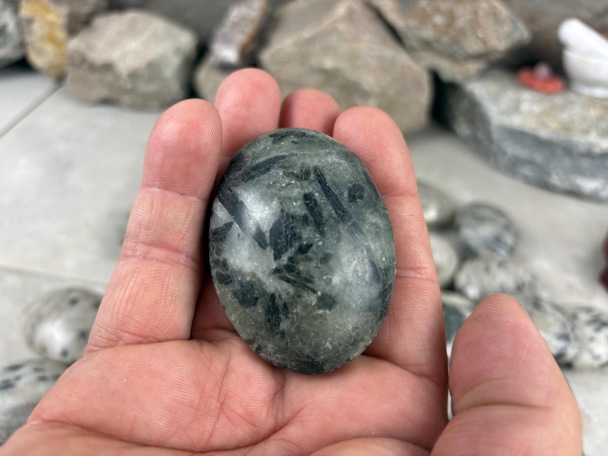 Green Tourmaline Palm Stone Natural Crystal Polished Worry Stone Home Decor Anxiety Pocket Distraction Meditation Gift Birthday Christmas