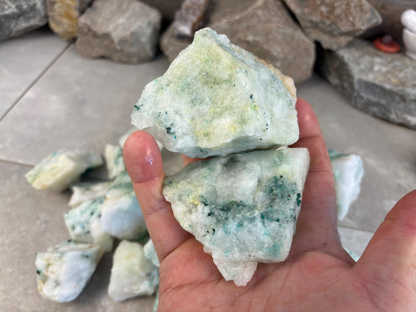 Peruvian Chrysocolla in Quartz Raw Stone Palm Stone Arts and Crafts Birthday Crystal for Anxiety Relief Home Decor Worry Pocket Anxiety Gift