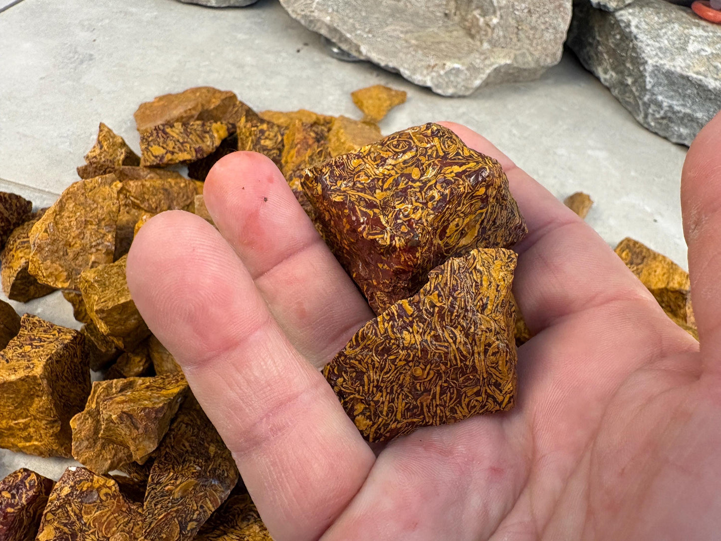 Nigerian Raw Mariam Jasper Crystals Natural Crystal Worry Stone Home Decor Anxiety Pocket Distraction Meditation Gift Birthday Christmas