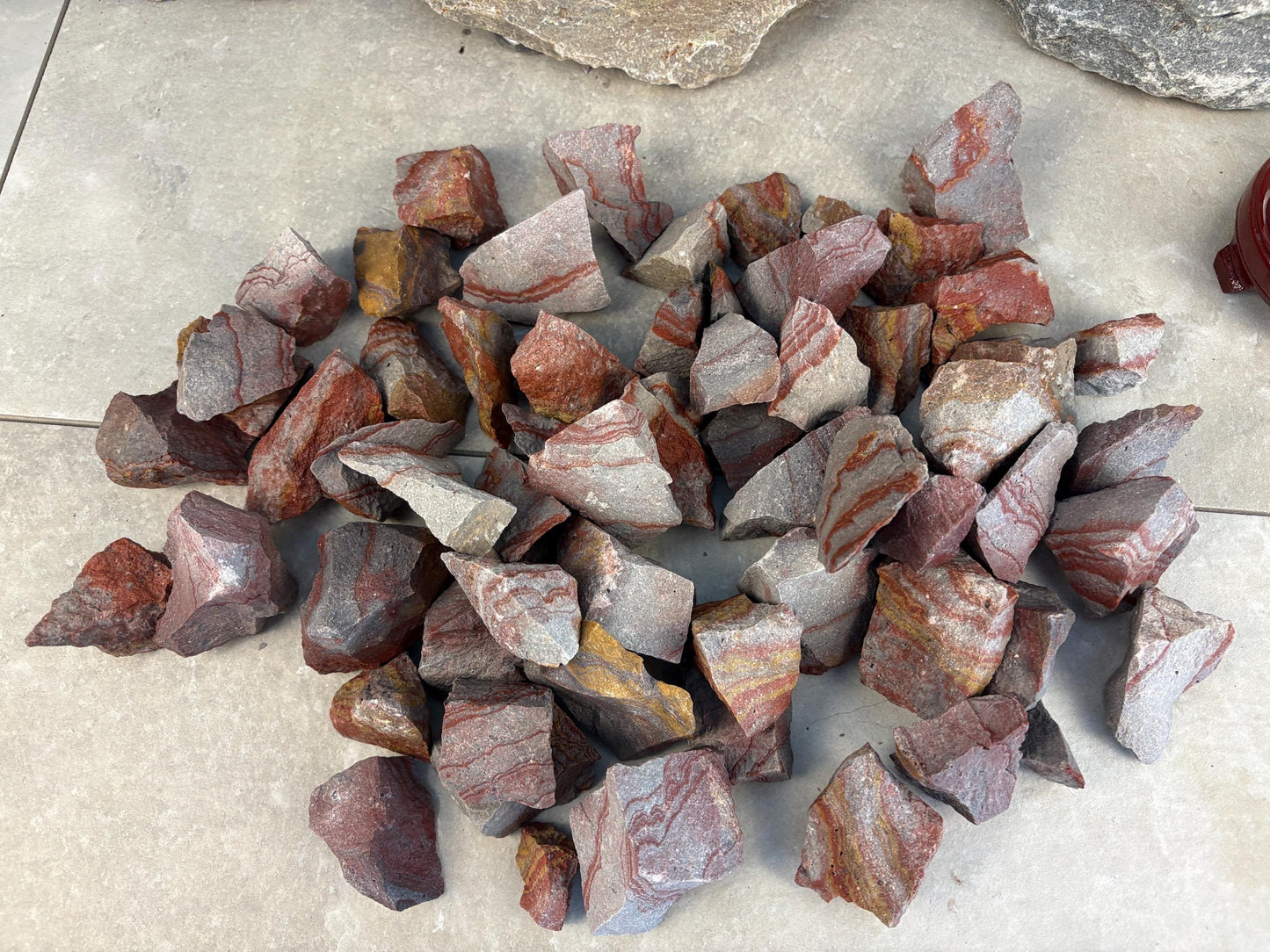 Raw Pyrophyllite Natural Raw Home Decor Arts Crafts Carved Crystal Holiday Home Decor Birthday Worry Anxiety Pocket Stone