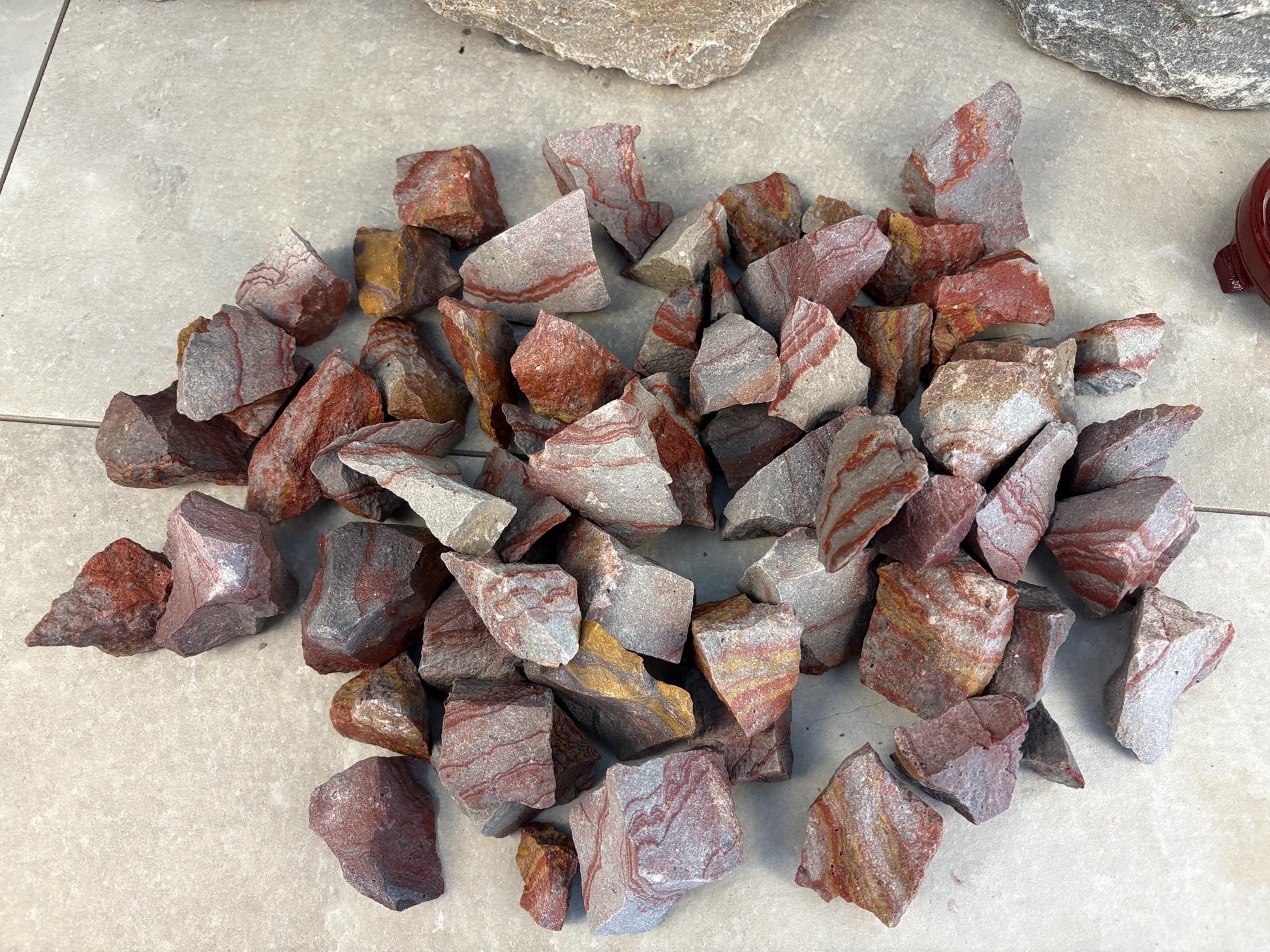Raw Pyrophyllite Natural Raw Home Decor Arts Crafts Carved Crystal Holiday Home Decor Birthday Worry Anxiety Pocket Stone
