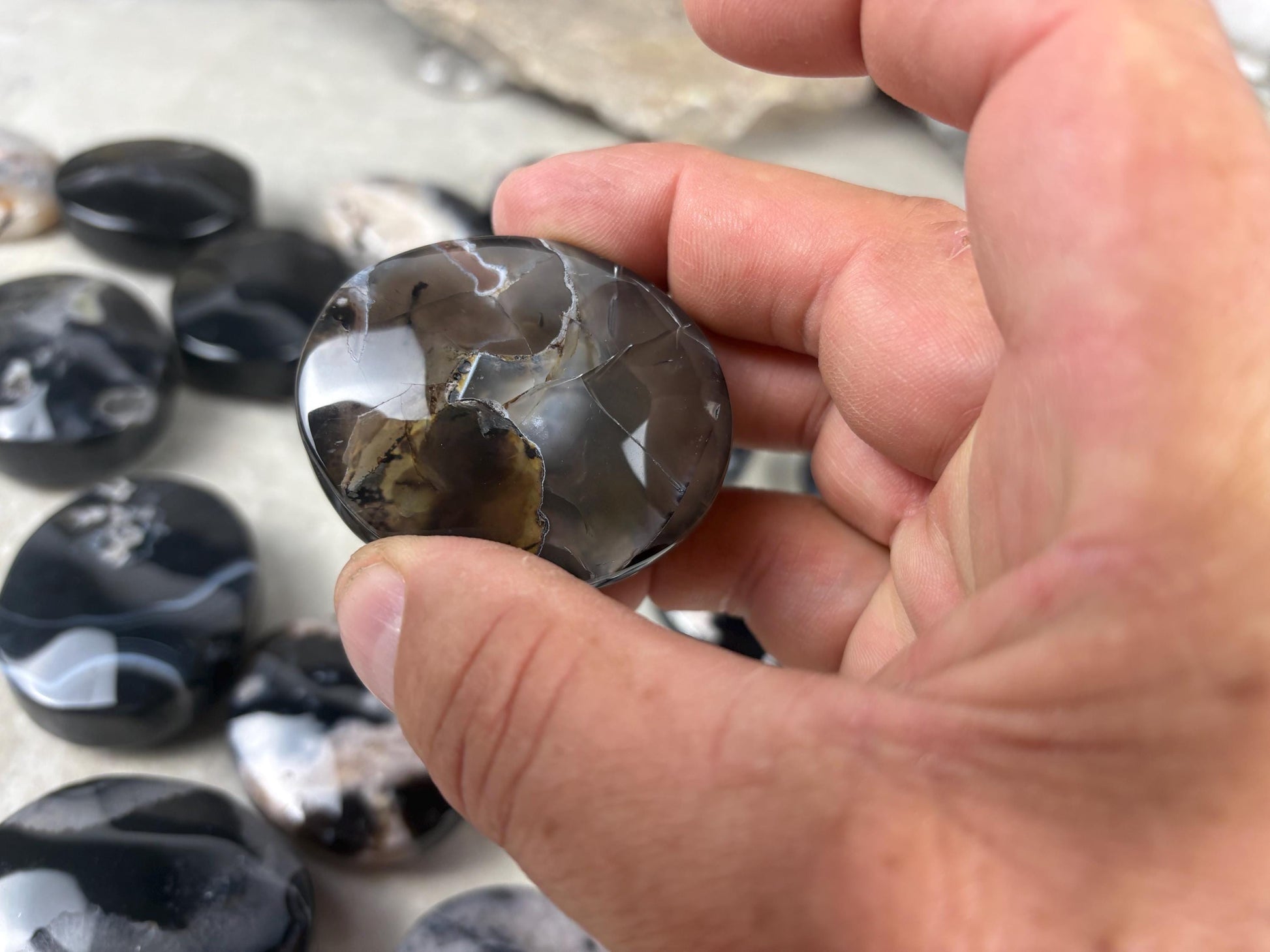 Black Flower Agate Palm Stone: Anxiety Relief Meditation Gift Home Decor Worry Pocket Stress Anxiety Meditation Worry Anxiety Distraction