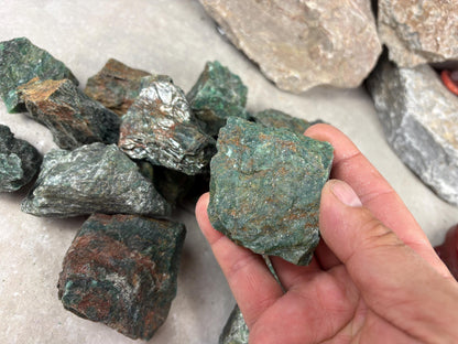 Raw Zimbabwe Makuwa Soapstone Anxiety Relief Meditation Gift Home Decor Worry Pocket Stress Anxiety Palm African Jade Arts Crafts