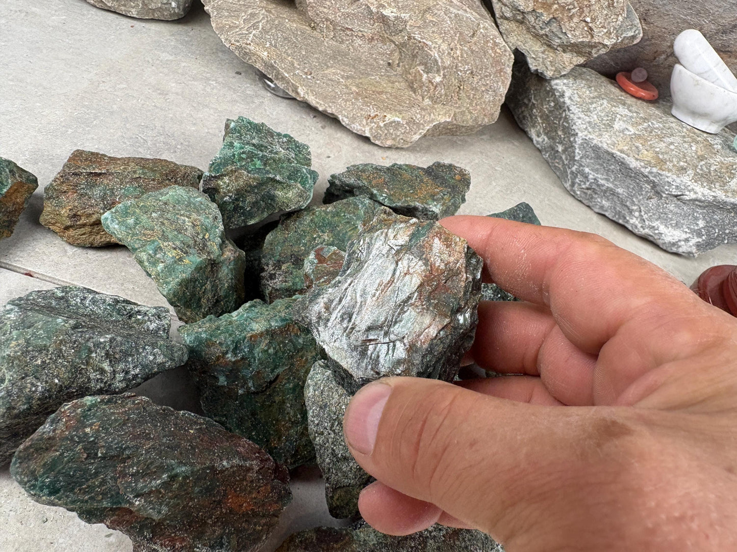 Raw Zimbabwe Makuwa Soapstone Anxiety Relief Meditation Gift Home Decor Worry Pocket Stress Anxiety Palm African Jade Arts Crafts