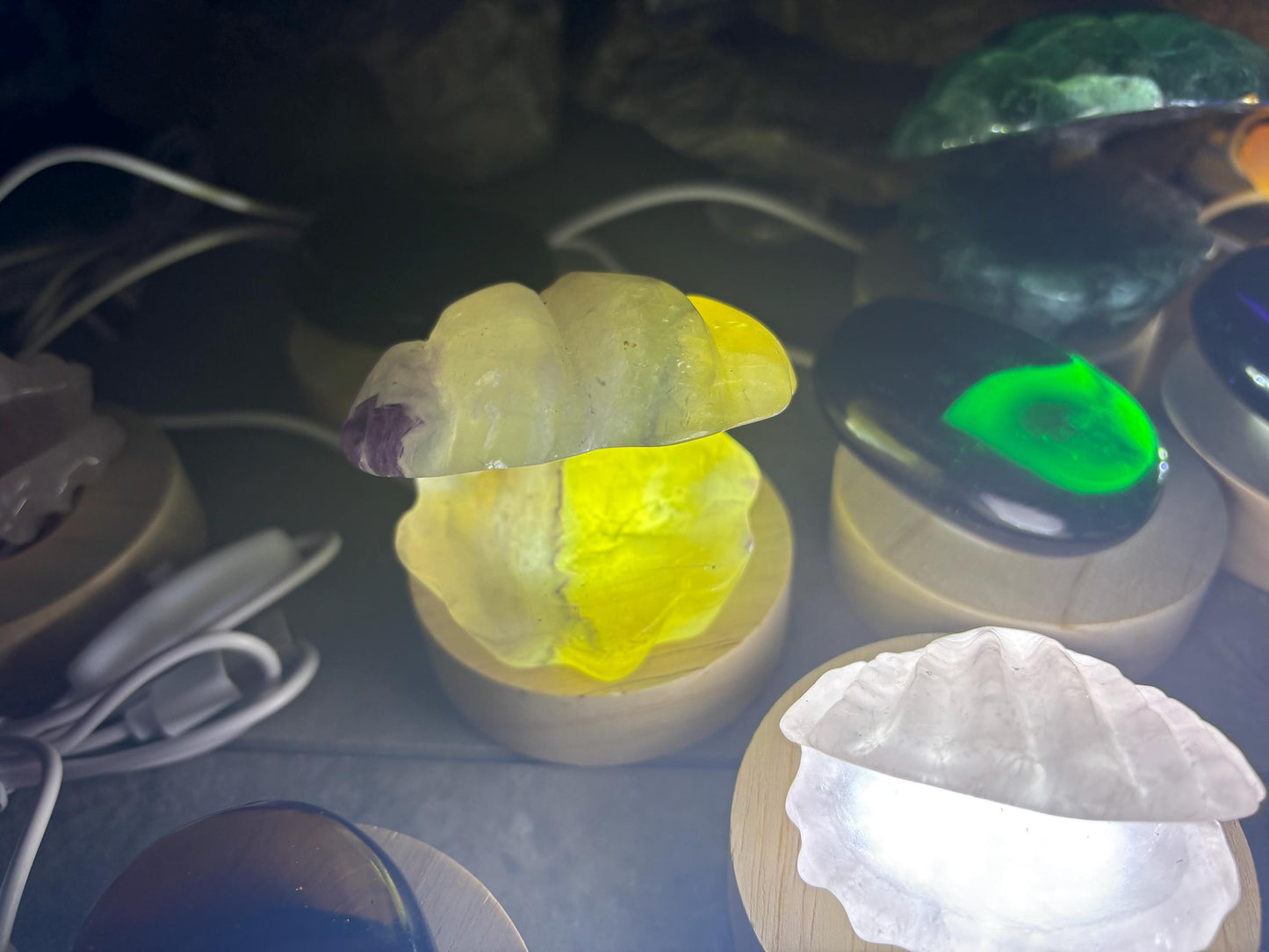 Smelting Quartz with LED Nightlight Quartz Palm Stone Smelting Rose Natural Polished Home Decor Anxiety Worry Calm Meditation Christmas Gif