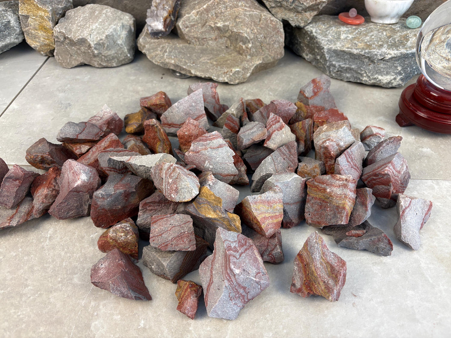 Raw Pyrophyllite Natural Raw Home Decor Arts Crafts Carved Crystal Holiday Home Decor Birthday Worry Anxiety Pocket Stone