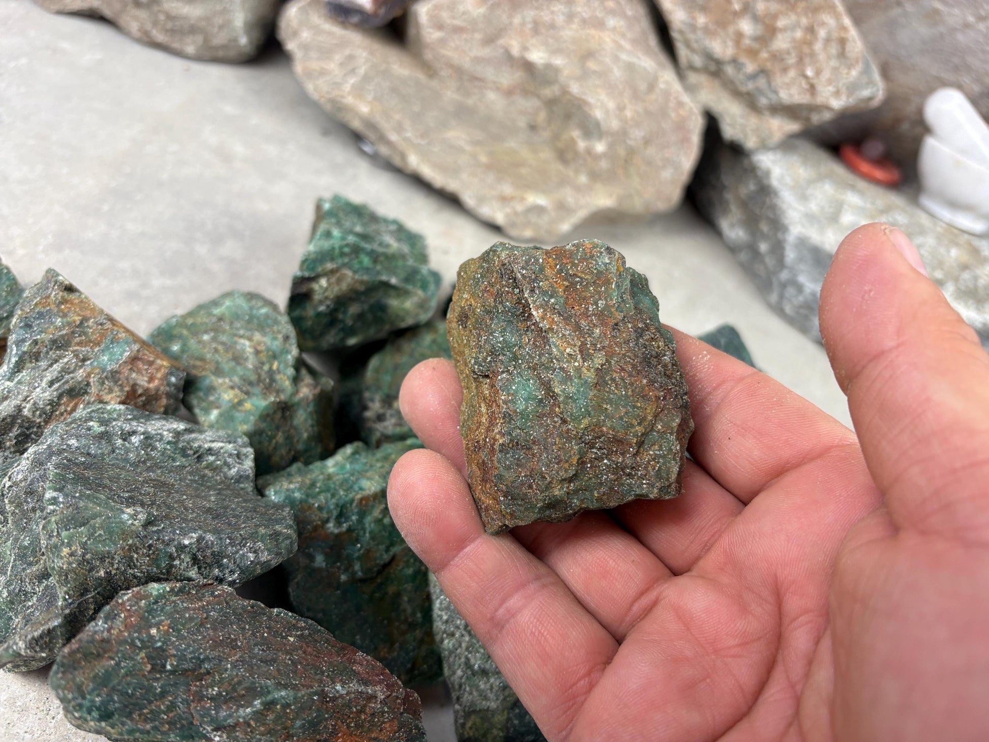 Raw Zimbabwe Makuwa Soapstone Anxiety Relief Meditation Gift Home Decor Worry Pocket Stress Anxiety Palm African Jade Arts Crafts