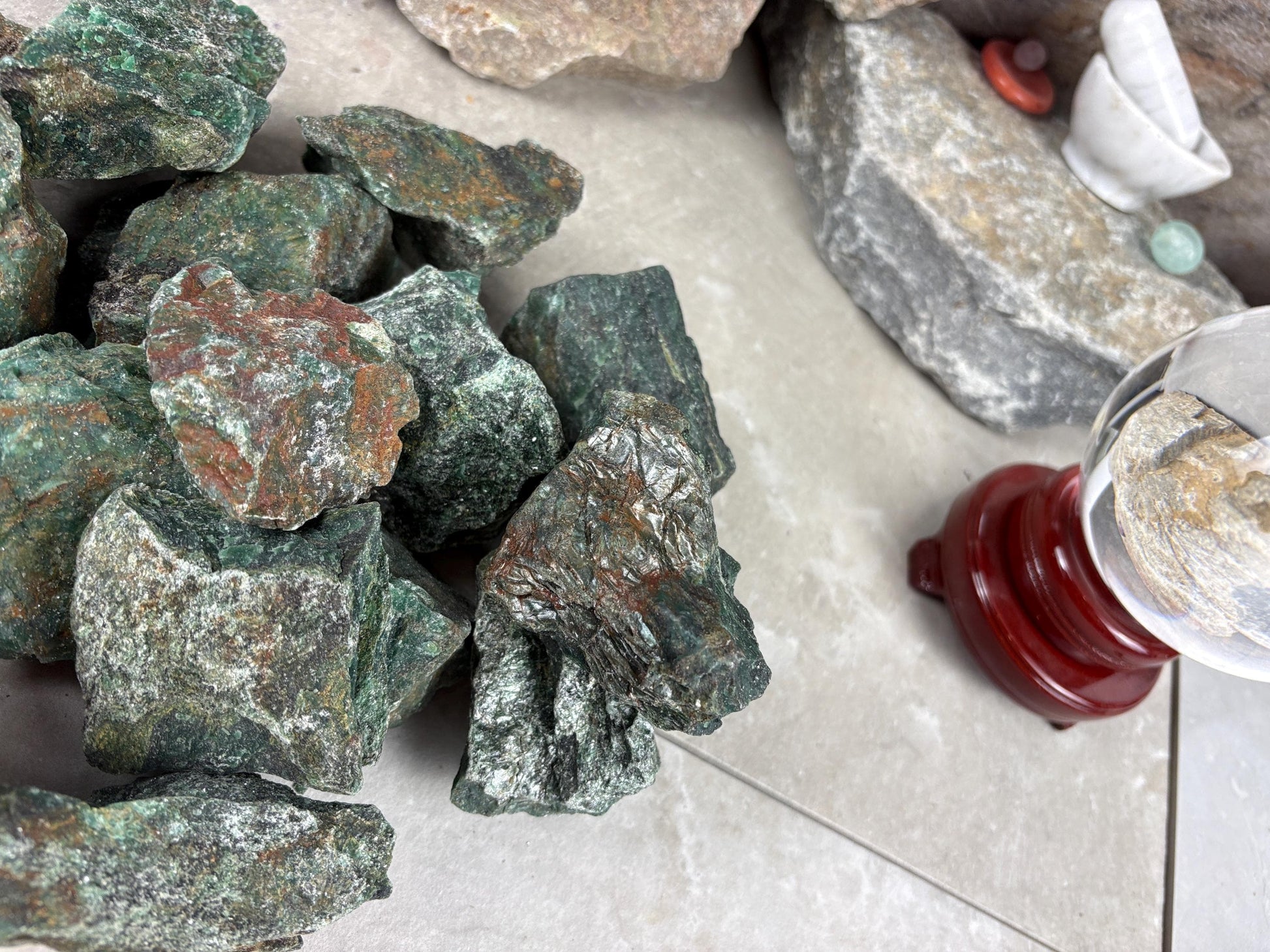 Raw Zimbabwe Makuwa Soapstone Anxiety Relief Meditation Gift Home Decor Worry Pocket Stress Anxiety Palm African Jade Arts Crafts