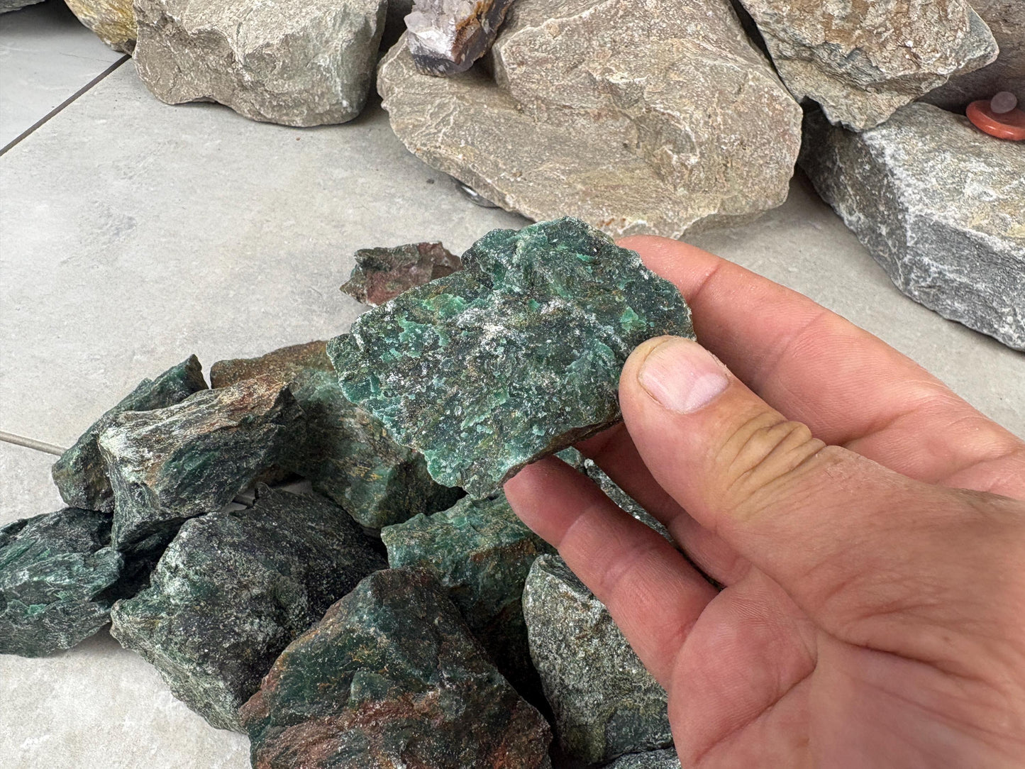 Raw Zimbabwe Makuwa Soapstone Anxiety Relief Meditation Gift Home Decor Worry Pocket Stress Anxiety Palm African Jade Arts Crafts