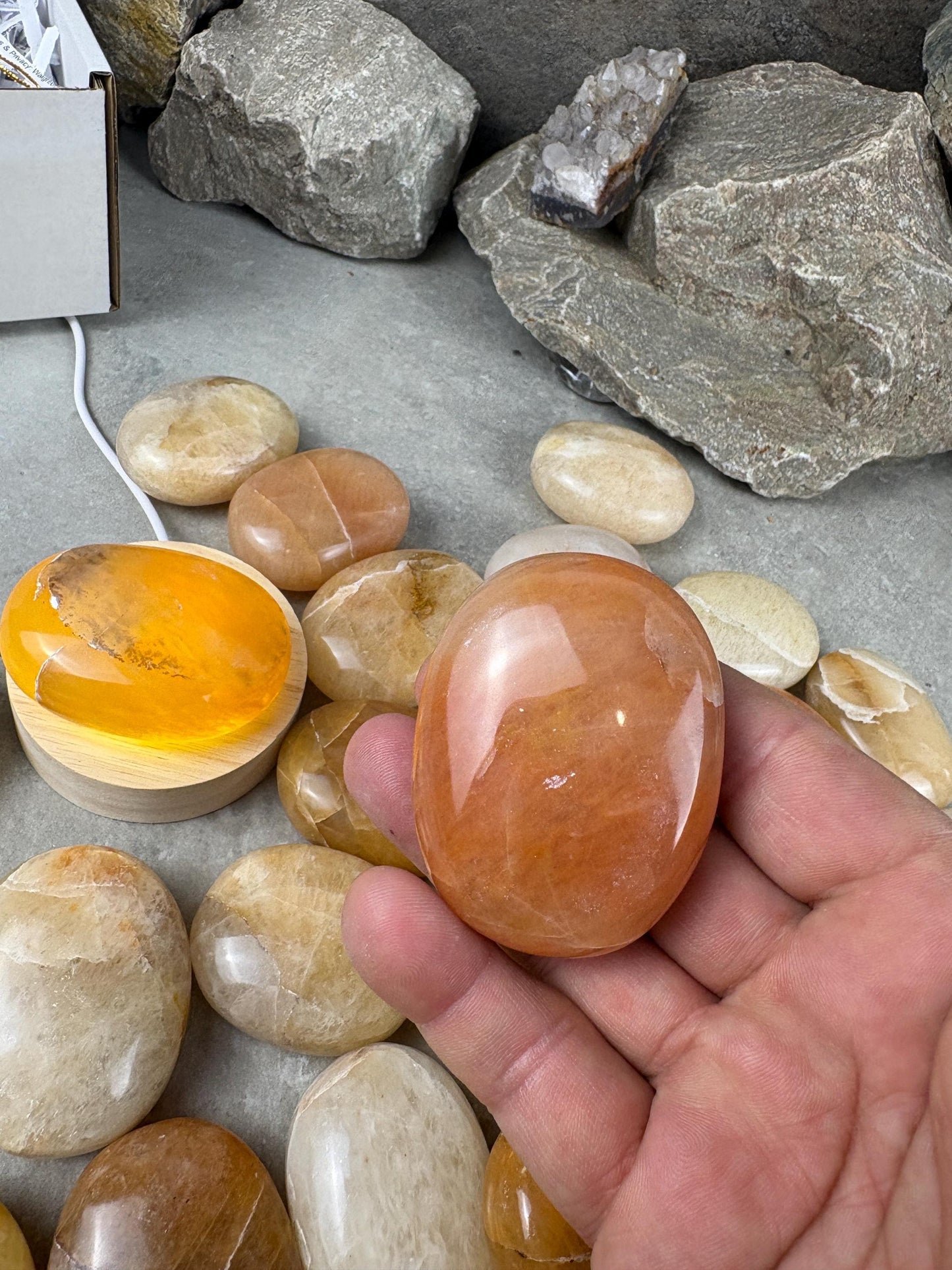 Rajasthan Indian Citrine Crystal Polished Carved Crystal for Meditation Home Decor Calming Pocket Anxiety Decorative Talisman Gift Birthday