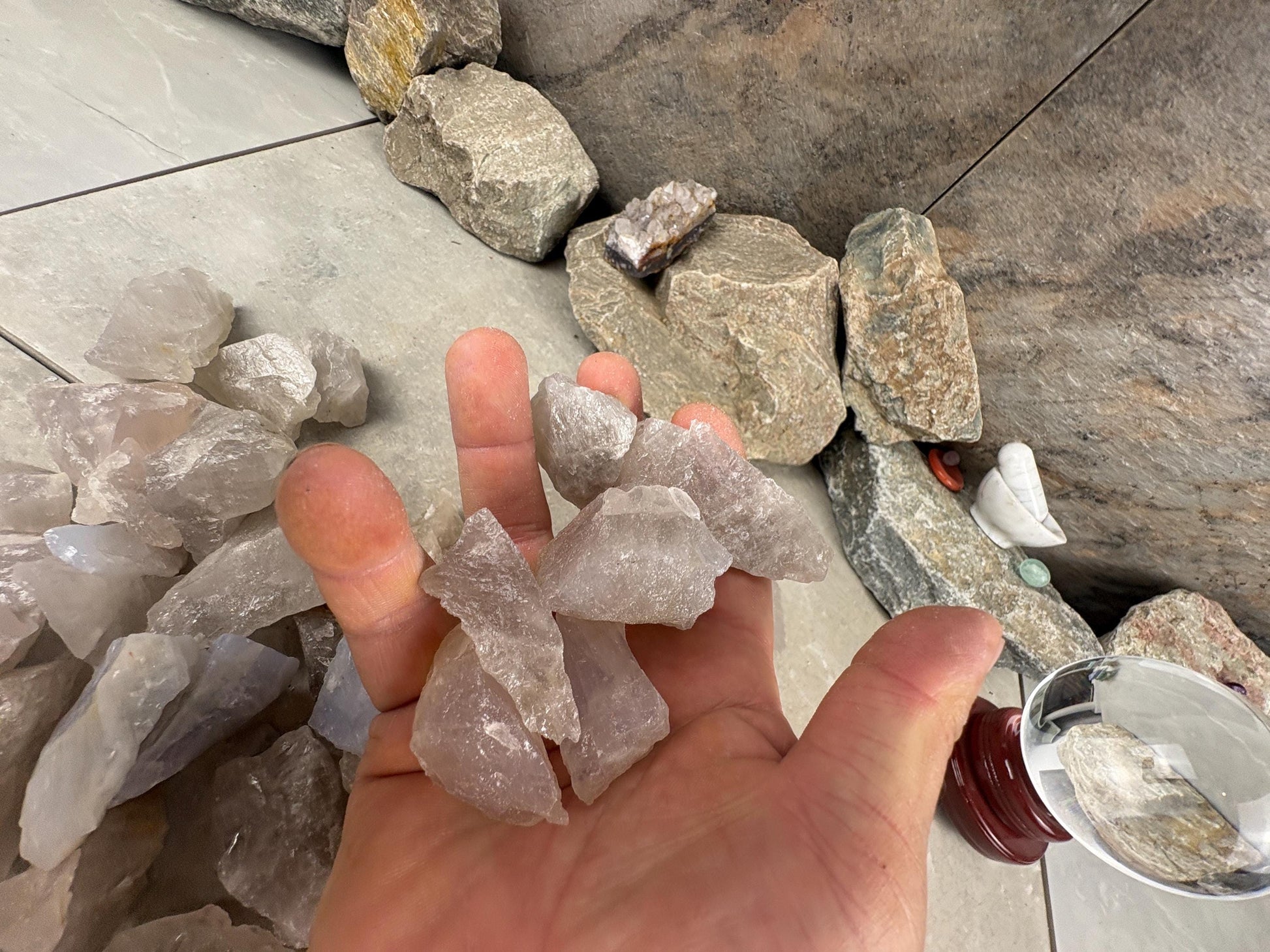 Raw Blue Quartz Crystals Natural Crystal Worry Stone Home Decor Anxiety Pocket Distraction Meditation Gift Birthday Christmas