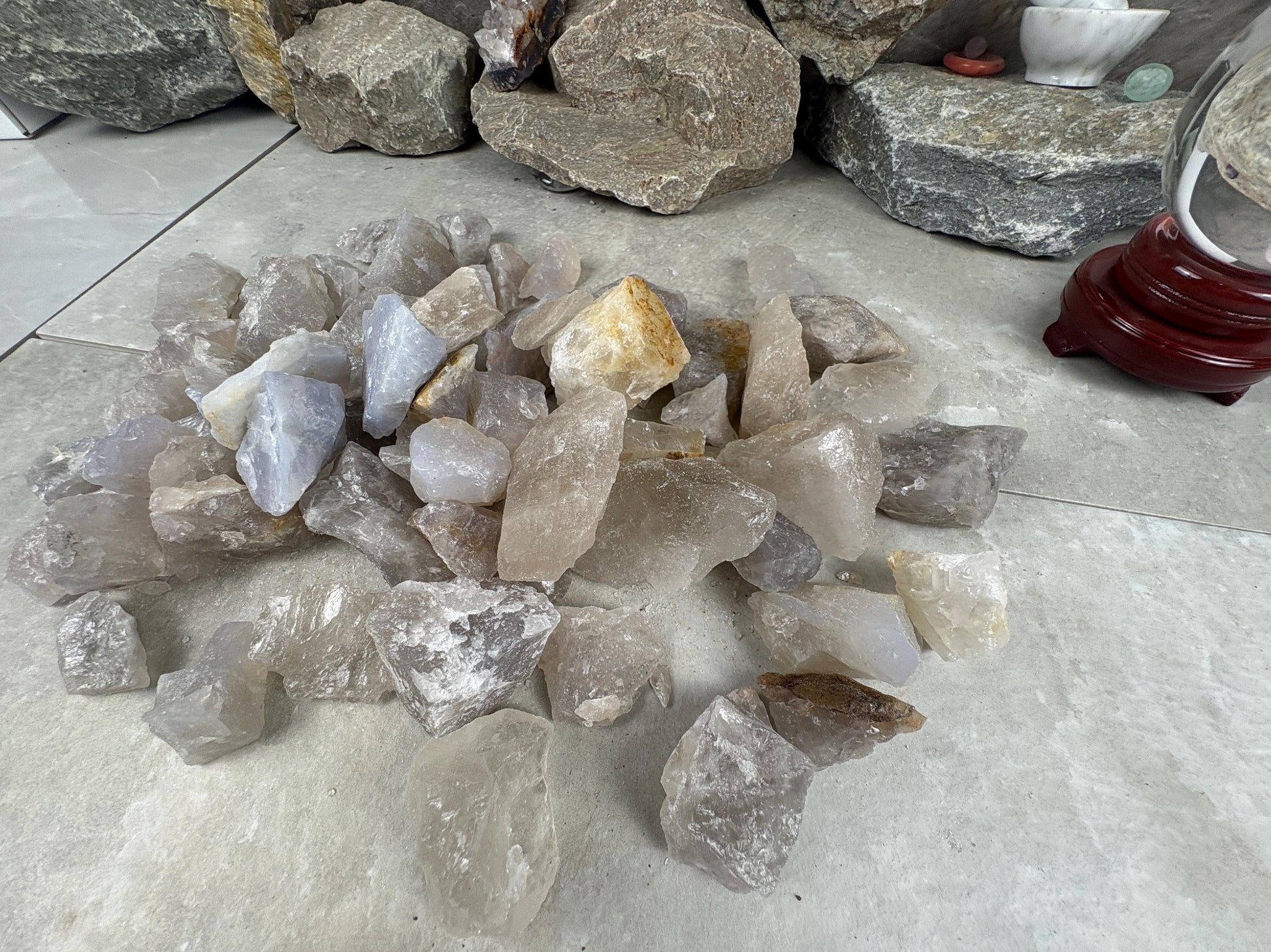 Raw Blue Quartz Crystals Natural Crystal Worry Stone Home Decor Anxiety Pocket Distraction Meditation Gift Birthday Christmas