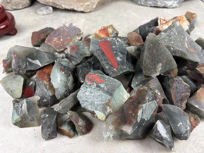 Rajasthan Raw Indian Blood Stone Rough Crystal Carved Stone for Anxiety Relief Arts and Crafts Meditation Birthday Gift