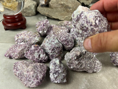 Raw Rare Manitoba Canada Lepidolite Specimen Arts Crafts Mineral Crystal Home Decor Birthday Gift Collectible Stone Pocket Worry Energy