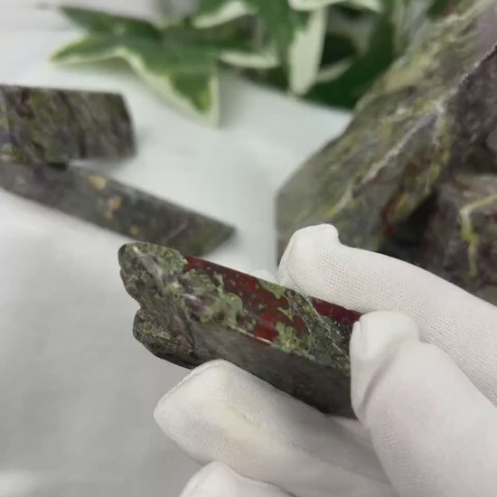 Khambhat Bloodstone Palm Stone: Polished Carved Crystal for Anxiety Relief