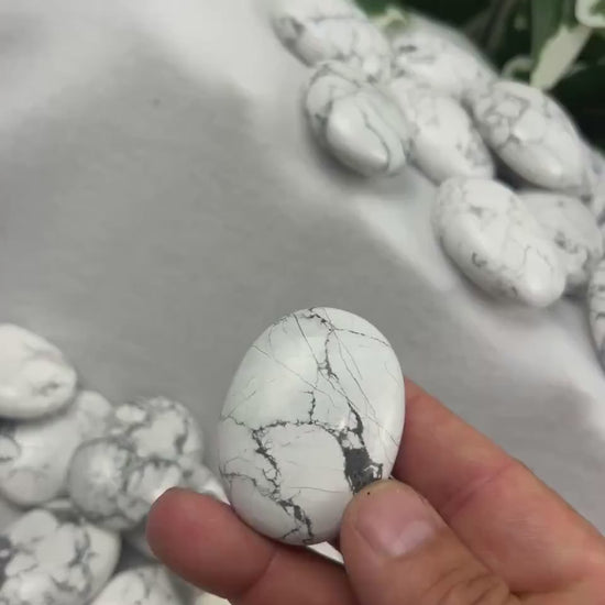 Canadian Howlite Palm Stone: Polished Crystal for Anxiety & Meditation Home Decor Worry Pocket Stress Anxiety Palm Stone