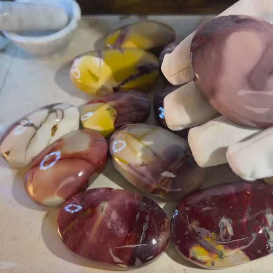 Mookaite Jasper Palm Stone: Polished Worry Stone, Chakra Healing Home Decor Worry Pocket Stress Anxiety Palm Stone