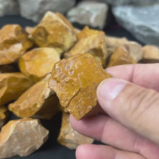 Owyhee Jasper Palm Stone: Natural Landscape Crystal for Meditation