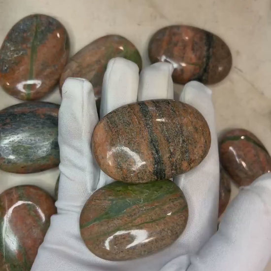 Himachal Pradesh Unakite Stone: Polished Worry Palm Stone