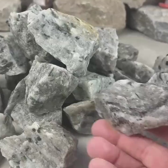 Raw Kunar Afghan Green Tourmaline Crystals Natural Crystal Worry Stone Home Decor Anxiety Distraction Birthday Christmas Arts Craft