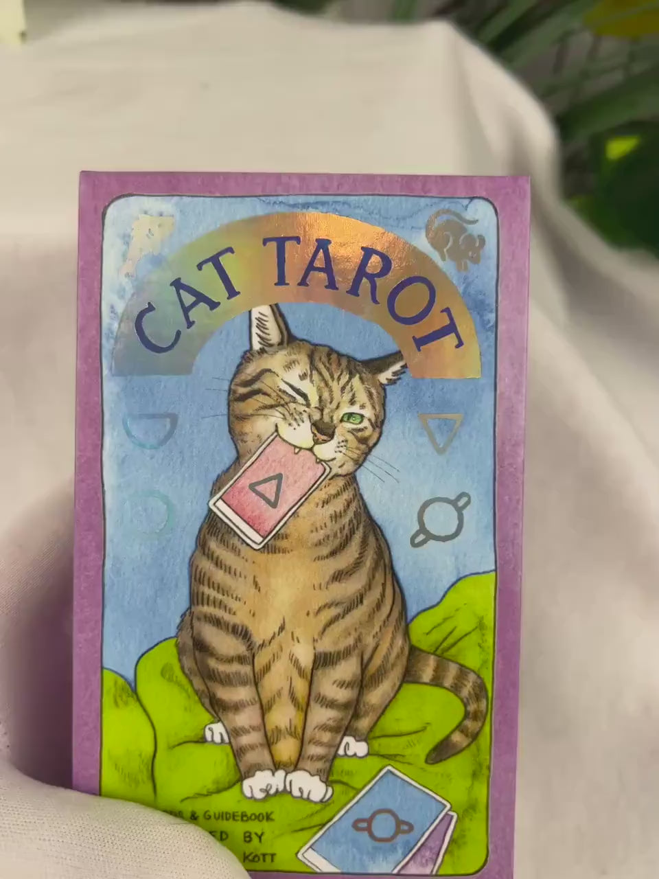 Cat Tarot Deck: 78 Illustrated Cards & Guidebook