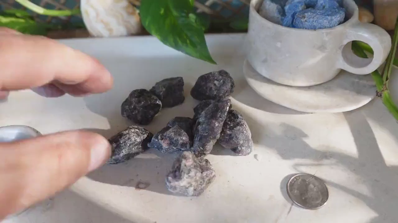 Raw Garnet Stone: Natural Untreated Crystals for Arts, Crafts & Decor