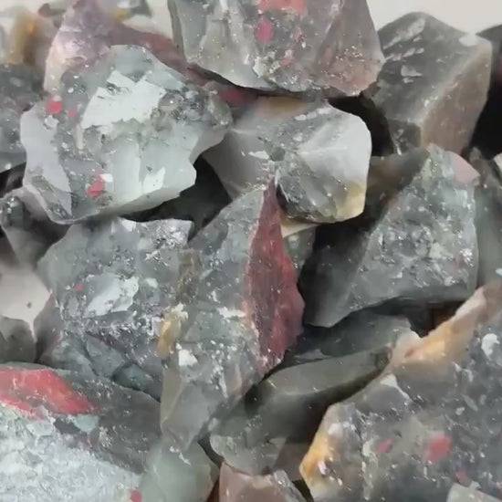 Rajasthan Raw Indian Blood Stone Rough Crystal Carved Stone for Anxiety Relief Arts and Crafts Meditation Birthday Gift