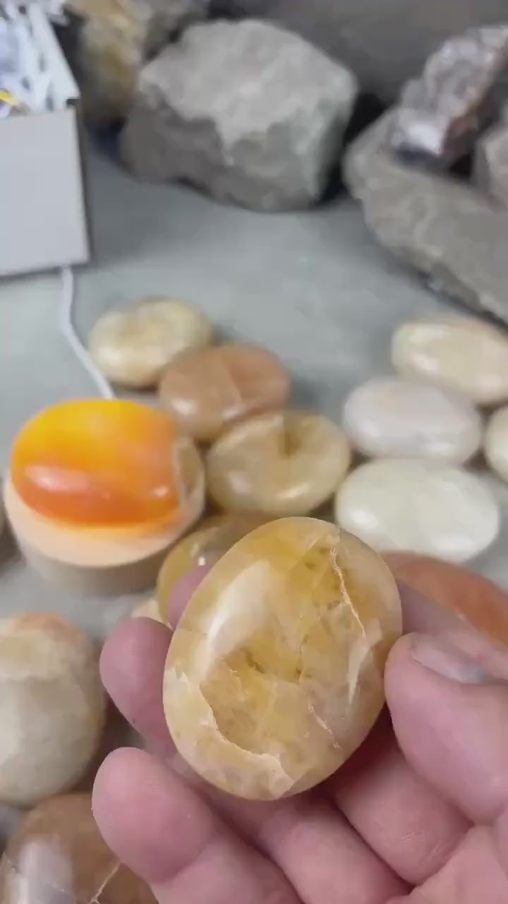 Rajasthan Indian Citrine Crystal Polished Carved Crystal for Meditation Home Decor Calming Pocket Anxiety Decorative Talisman Gift Birthday